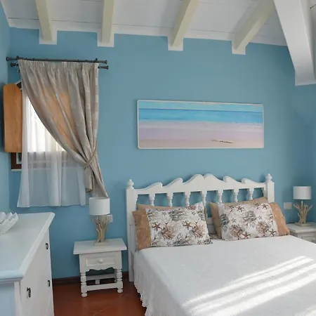 Апартаменты Emeraldway - Stylish & De Luxe Cala Del Faro -